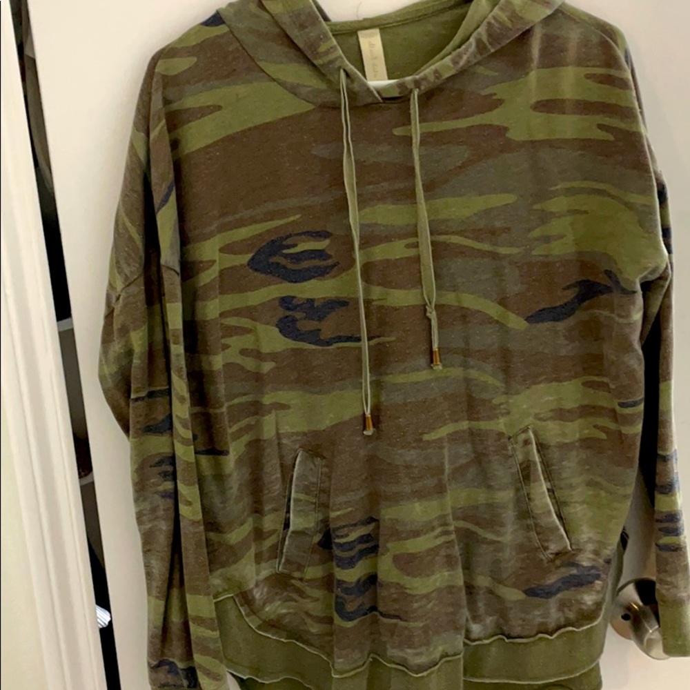 Camo Pullover